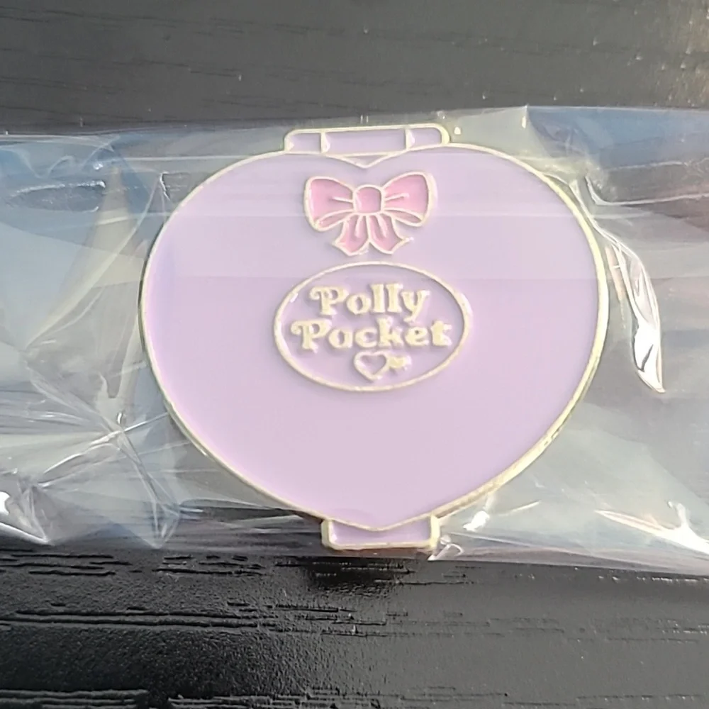 Polly Pocket Enamel Pin - Picture 3 of 4